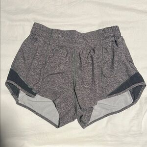 Gray Lululemon hotty hot shorts 2.5”